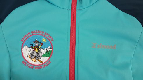 Broderie sur un sweat pour un club de sport