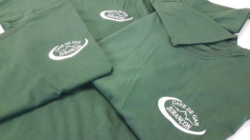 Broderie sur des t-shirts pour la cave de Jurançon